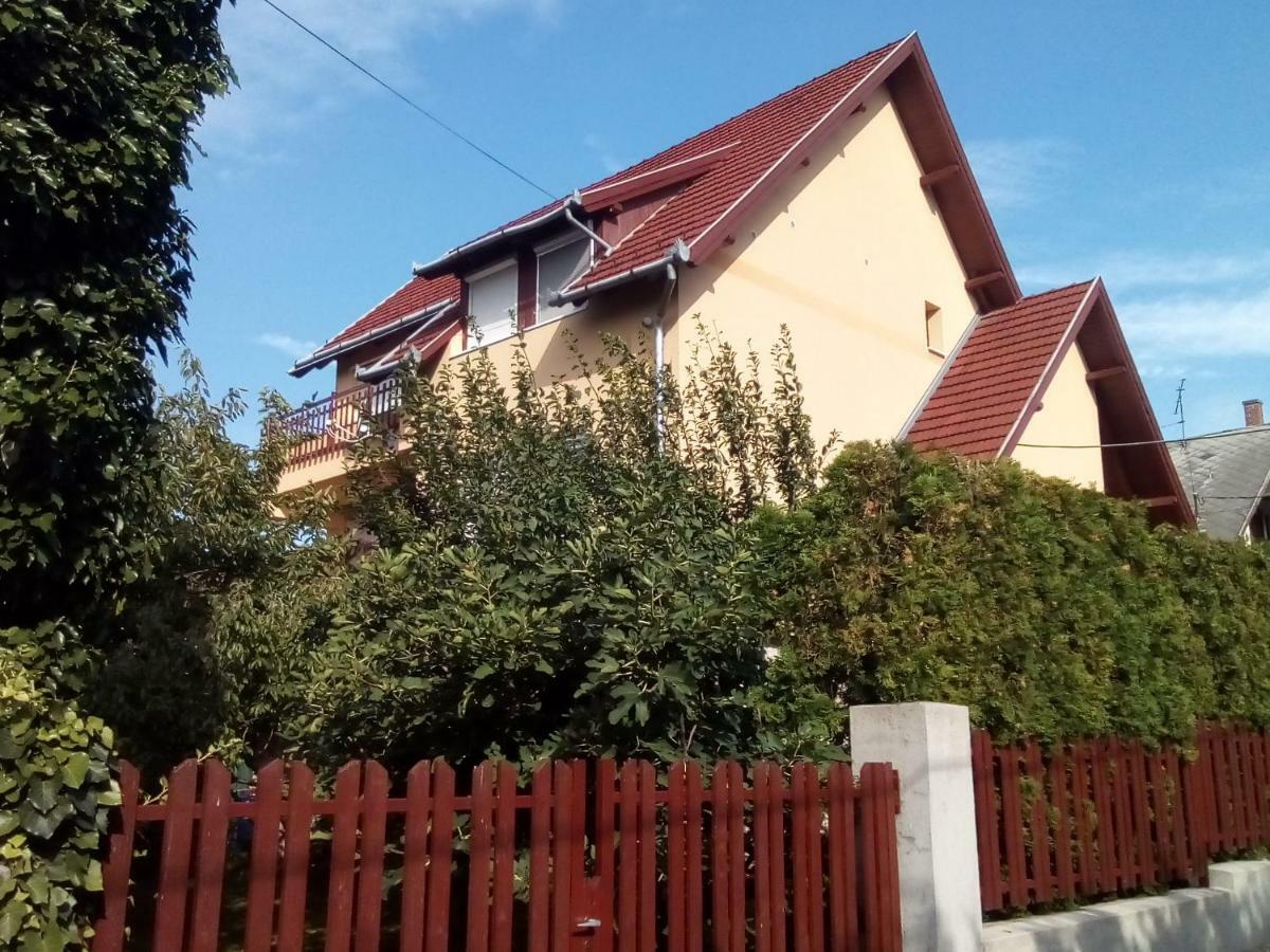 Hotel Kata Vendeghaz Balatonfüred Exterior foto