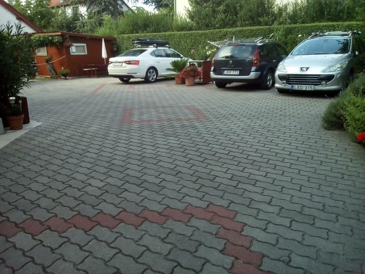 Hotel Kata Vendeghaz Balatonfüred Exterior foto